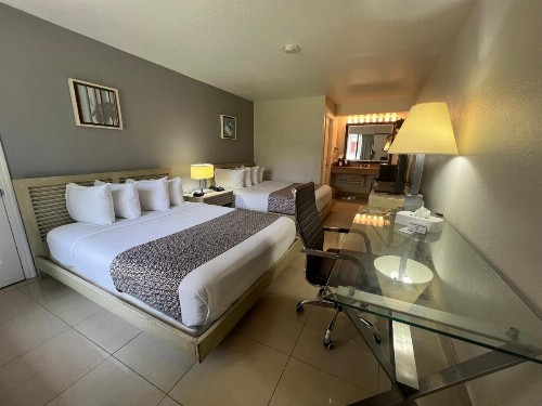 Garden Inn Homestead/Everglades/Gateway to Keys - image 25