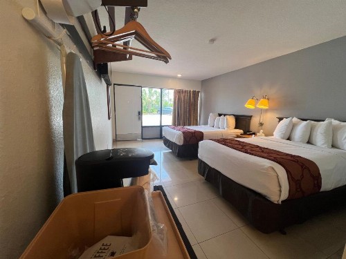 Garden Inn Homestead/Everglades/Gateway to Keys - image 35