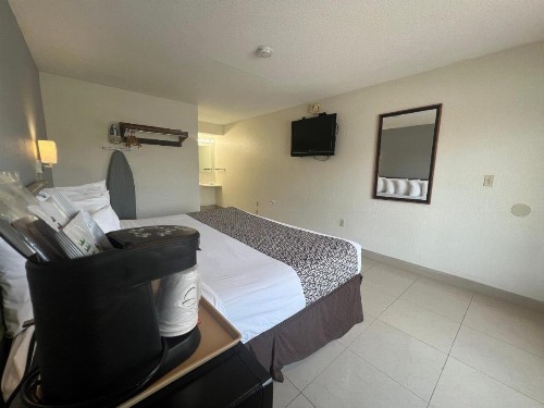 Garden Inn Homestead/Everglades/Gateway to Keys - image 44