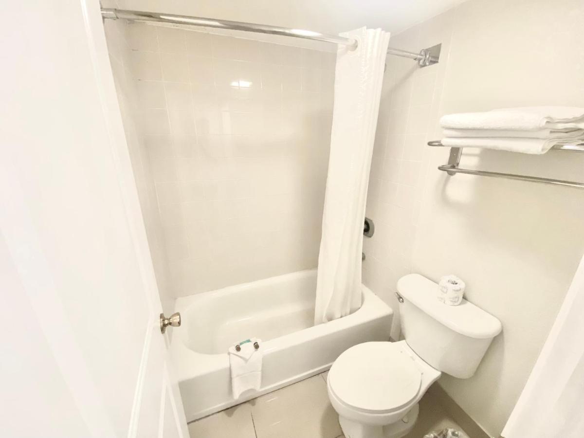 Garden Inn Homestead/Everglades/Gateway to Keys - image 6
