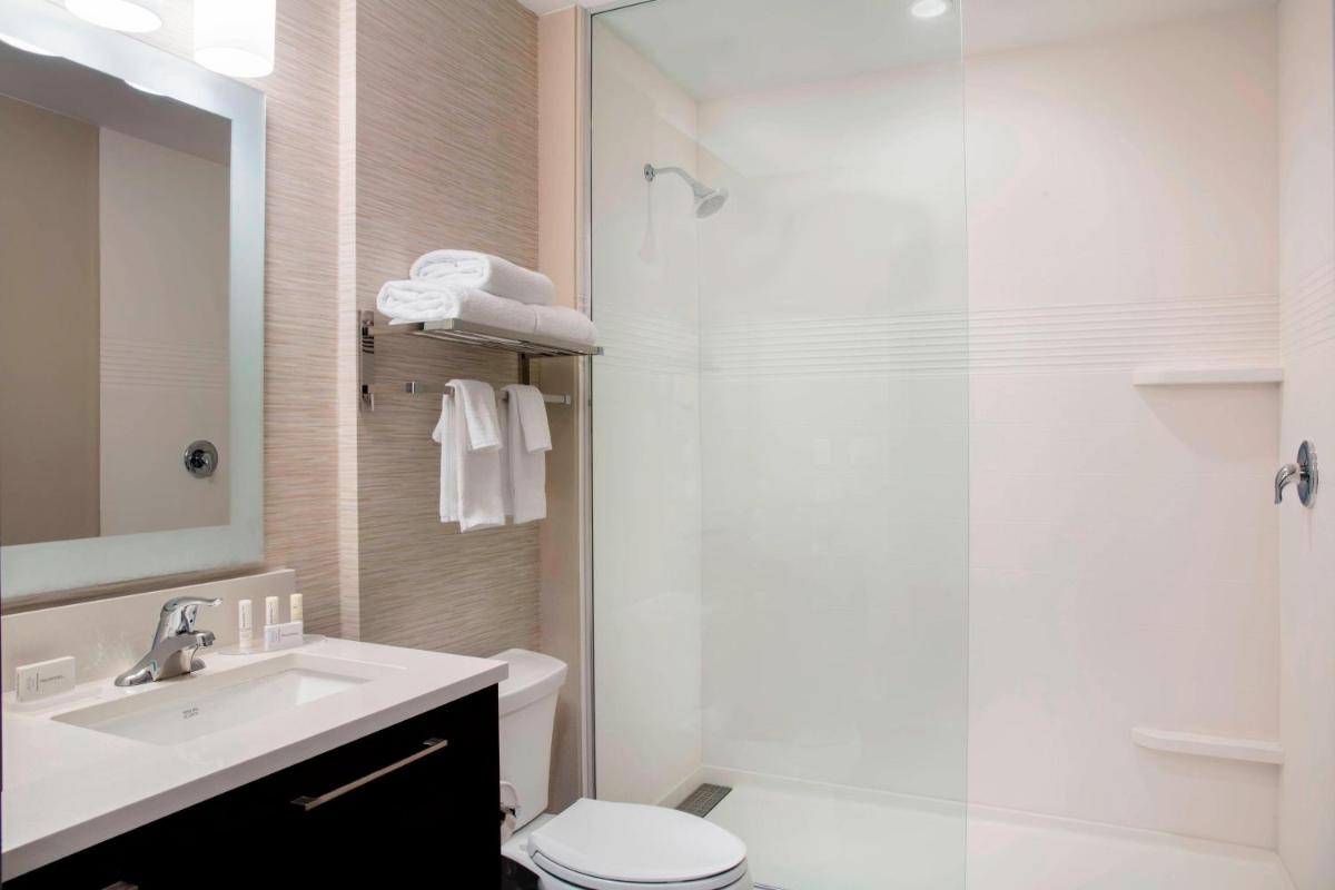 TownePlace Suites by Marriott Miami Homestead - image 4