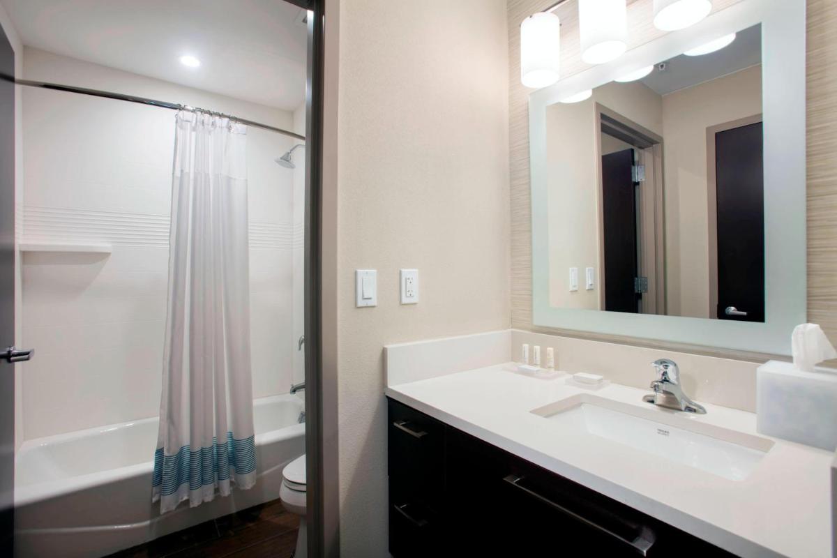 TownePlace Suites by Marriott Miami Homestead - image 7