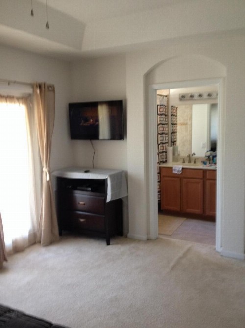Speedway Blvd Townhouse - image 9