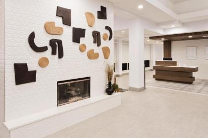 Hilton Garden Inn Birmingham/Lakeshore Drive - image 10
