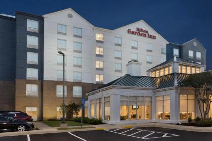Hilton Garden Inn Birmingham/Lakeshore Drive - image 2