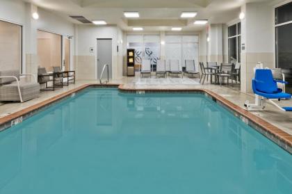 Hilton Garden Inn Birmingham/Lakeshore Drive - image 3