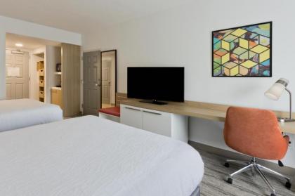 Hilton Garden Inn Birmingham/Lakeshore Drive - image 7
