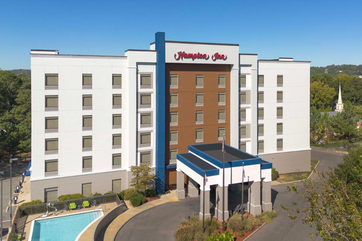 Hampton Inn Birmingham I-65/Lakeshore Drive - main image