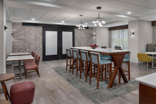 Hampton Inn Birmingham I-65/Lakeshore Drive - image 11
