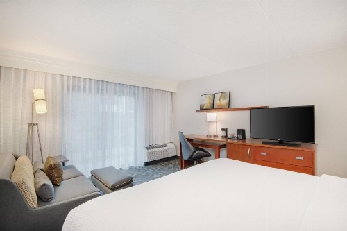 Courtyard by Marriott Birmingham Homewood - image 8
