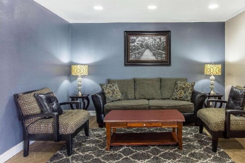 Quality Inn Homewood - image 5