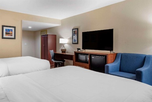 Comfort Inn Birmingham Homewood - image 11
