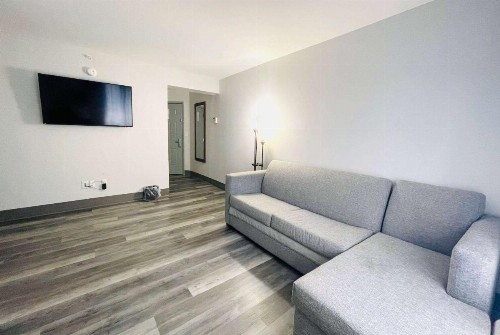 La Quinta by Wyndham Birmingham Homewood - image 22