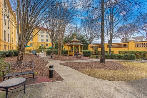 La Quinta by Wyndham Birmingham Homewood - image 42