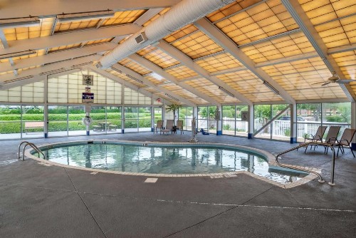 Best Western Plus Carlton Suites - Birmingham - image 3