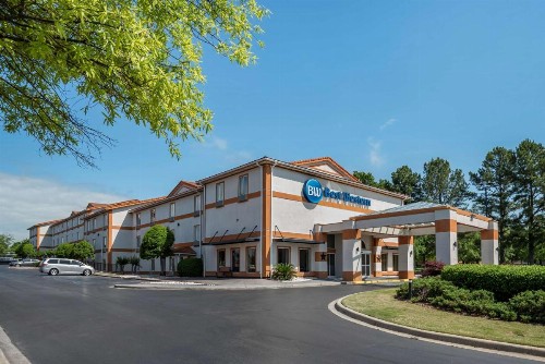 Best Western Plus Carlton Suites - Birmingham - image 9