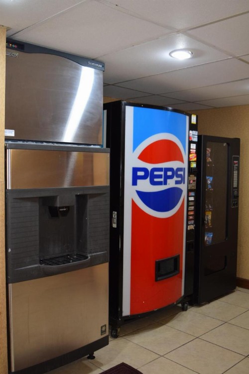 Super 8 by Wyndham Homewood Birmingham Area - image 14