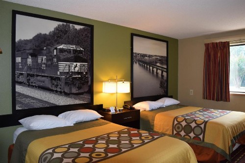 Super 8 by Wyndham Homewood Birmingham Area - image 25