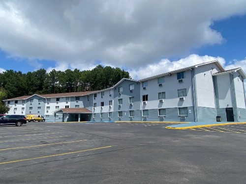 Super 8 by Wyndham Homewood Birmingham Area - image 31