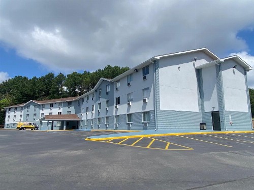 Super 8 by Wyndham Homewood Birmingham Area - image 36