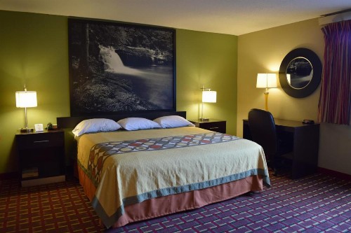 Super 8 by Wyndham Homewood Birmingham Area - image 38