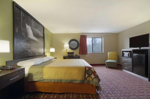 Super 8 by Wyndham Homewood Birmingham Area - image 40