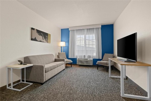 Country Inn & Suites by Radisson Homewood AL - image 25