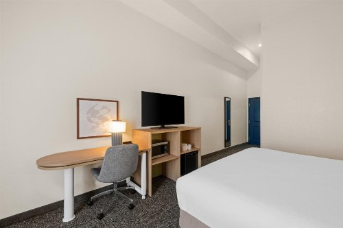 Country Inn & Suites by Radisson Homewood AL - image 30
