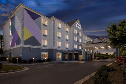 Country Inn & Suites by Radisson Homewood AL - image 4