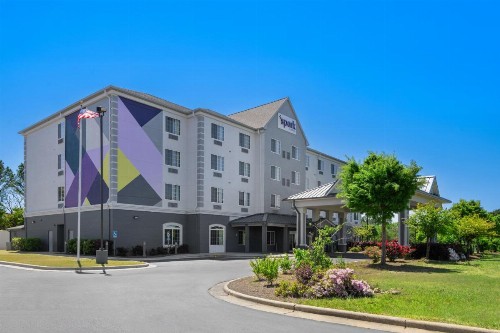 Country Inn & Suites by Radisson Homewood AL - image 5