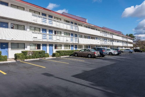 Motel 6-Birmingham AL - image 2