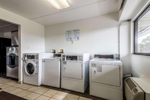 Motel 6-Birmingham AL - image 9
