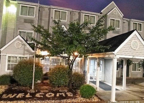 America's Inn - Birmingham - image 3