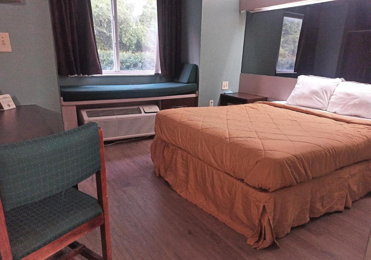 America's Inn - Birmingham - image 5