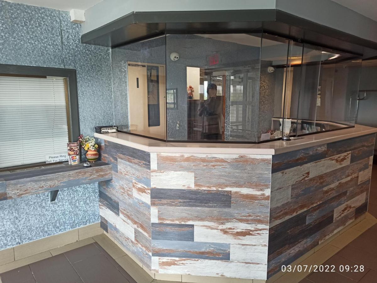 America's Inn - Birmingham - image 7