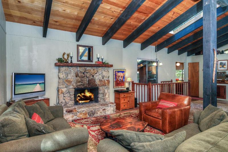 Cabin in the Pines - main image