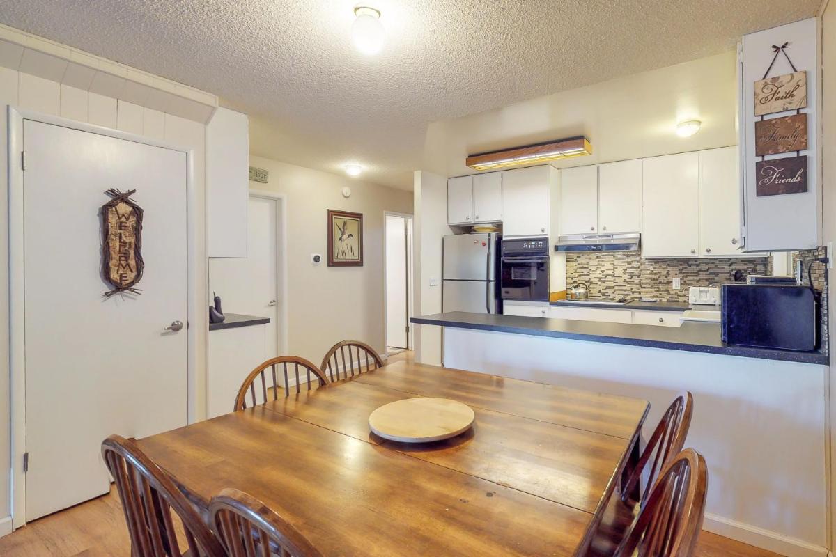 West Shore Lakeview Beauty* - image 6