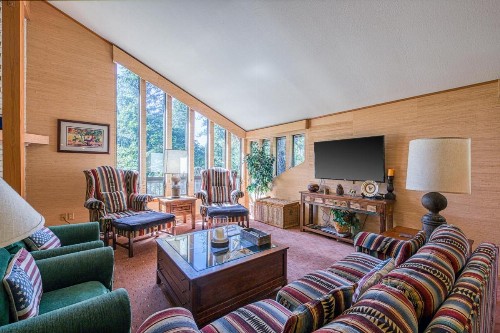 Park Avenue Tahoe Lodge - image 4