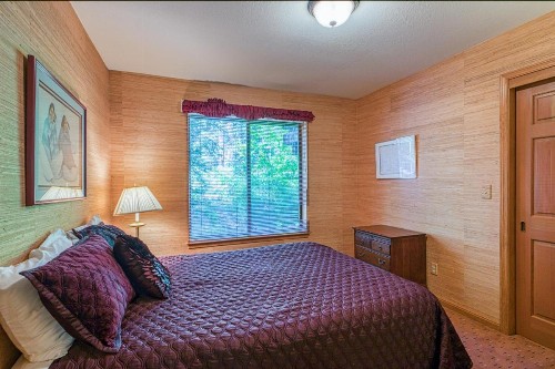 Park Avenue Tahoe Lodge - image 9