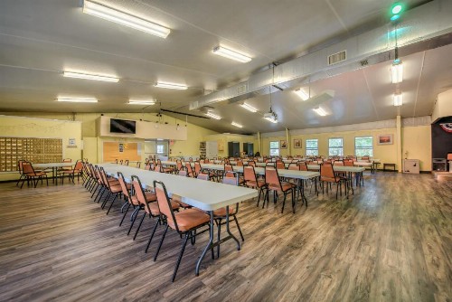 Homosassa River RV Resort - image 7