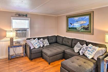 Cozy Riverfront Homosassa Cottage with Boat Slip - image 11