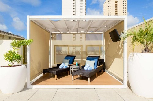 Hilton Waikiki Beach Hotel - image 20
