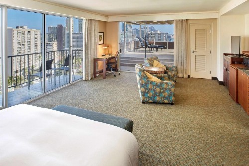 DoubleTree by Hilton Alana - Waikiki Beach - image 16