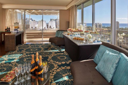 DoubleTree by Hilton Alana - Waikiki Beach - image 27