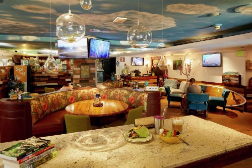 DoubleTree by Hilton Alana - Waikiki Beach - image 32