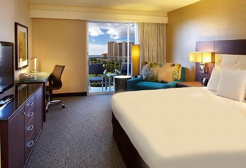 DoubleTree by Hilton Alana - Waikiki Beach - image 38