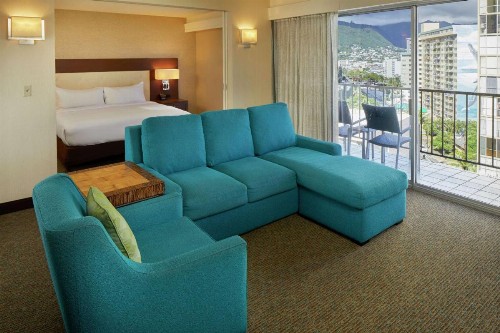 DoubleTree by Hilton Alana - Waikiki Beach - image 45