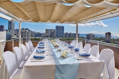 DoubleTree by Hilton Alana - Waikiki Beach - image 5