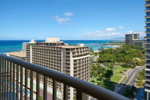 Embassy Suites by Hilton Waikiki Beach Walk - image 19