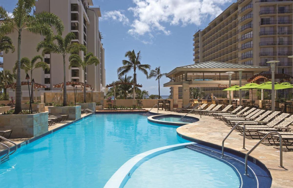 Embassy Suites by Hilton Waikiki Beach Walk - image 2